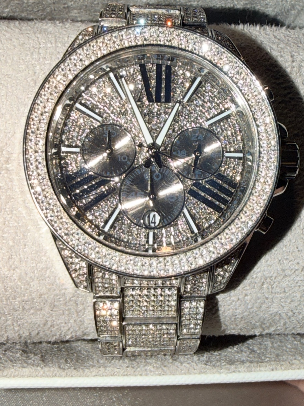 Michael Kors Silver Pavé Crystal Chronograph Mens Watch Unisex